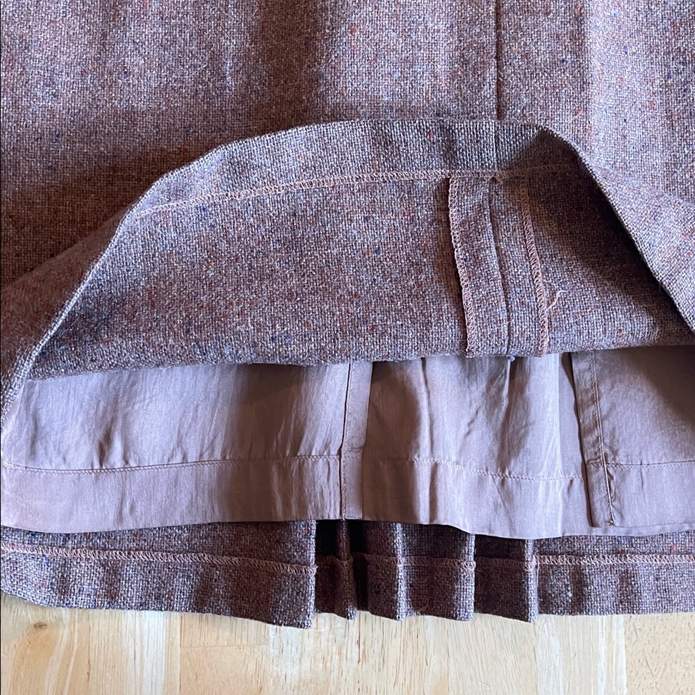 Daniel Hechter Brown Wool Tailored Midi Skirt with Front Pleats Size 10. - Picture 5 of 5